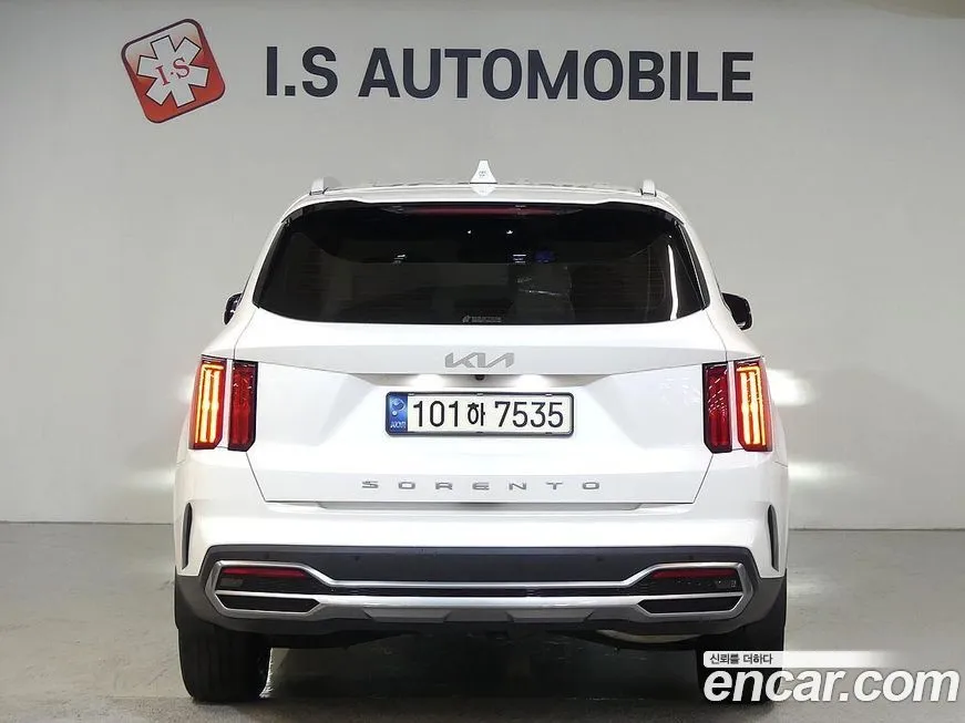 Kia Sorento — фото 10