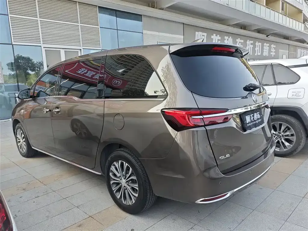 Buick GL8 2025 из CN, фото 5