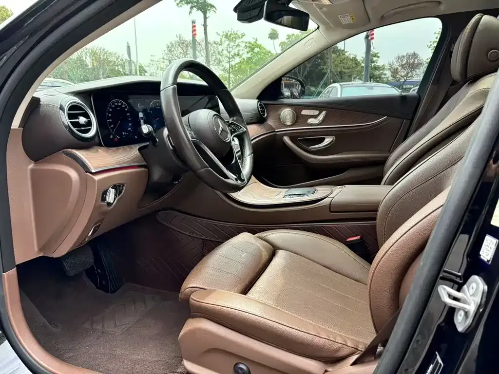 Mercedes-Benz E-Class 2022 из CN, фото 5
