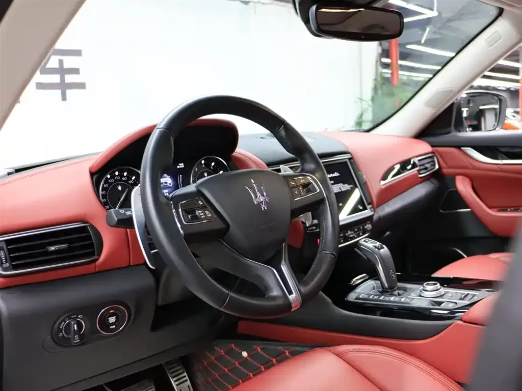 Maserati Levante 2023 из CN, фото 10
