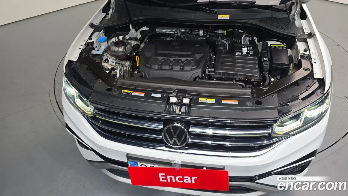 Volkswagen Tiguan — фото 7