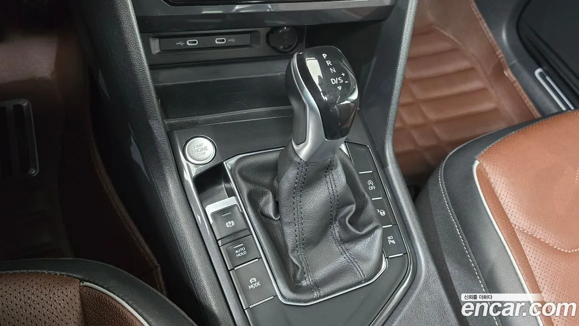 Volkswagen Tiguan — фото 10