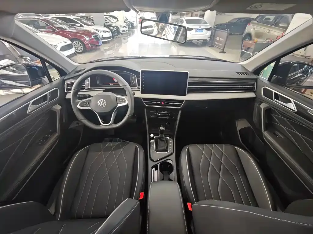 Volkswagen Tiguan L 2024 из CN, фото 10