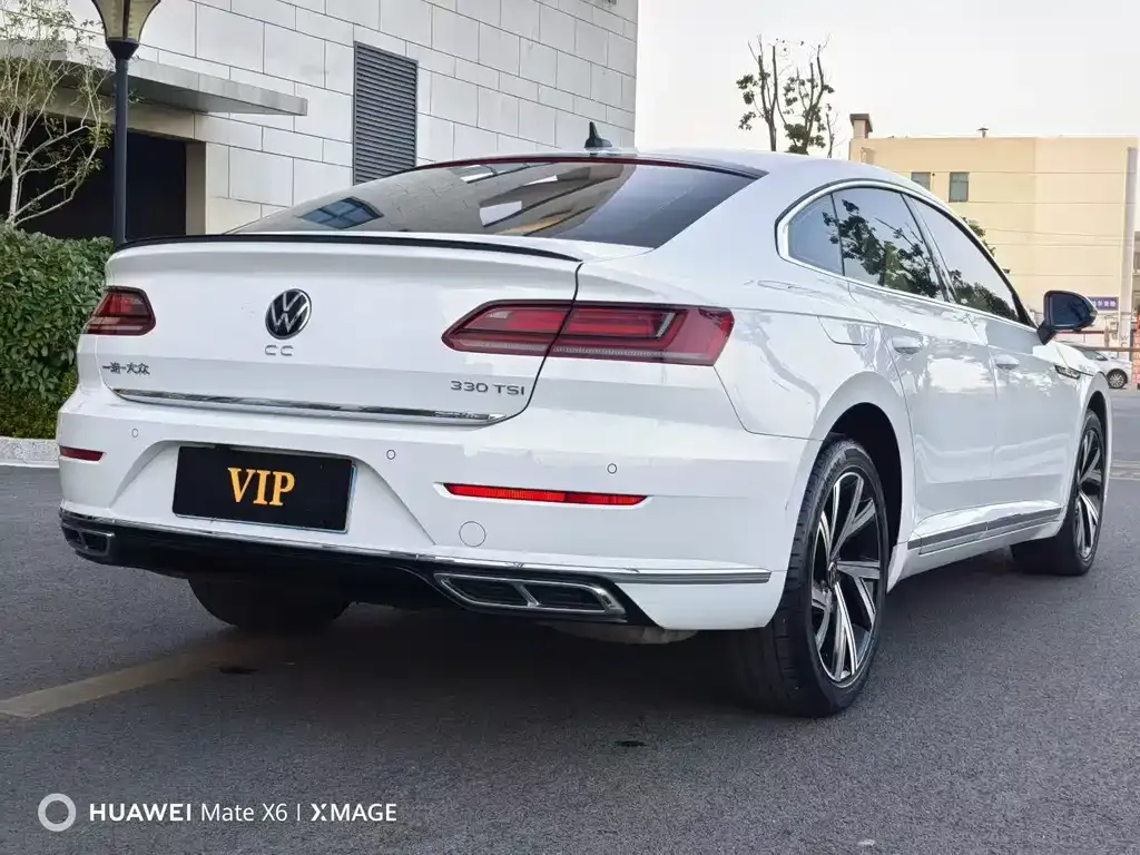 Volkswagen CC — фото 9