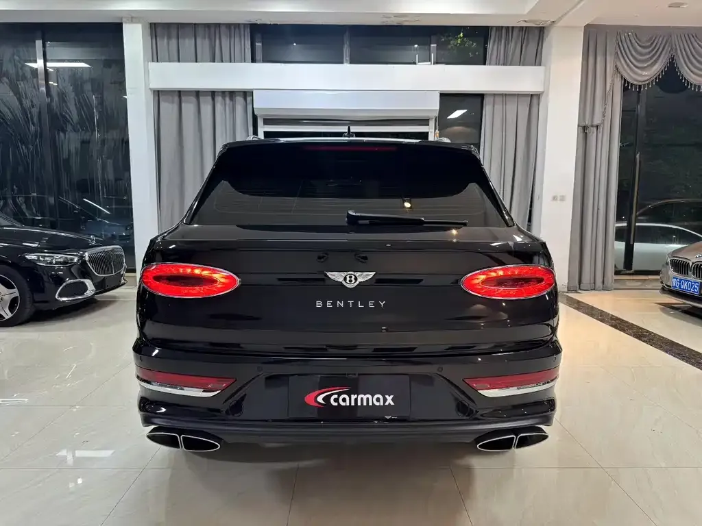 Bentley Bentayga 2022 из CN, фото 3