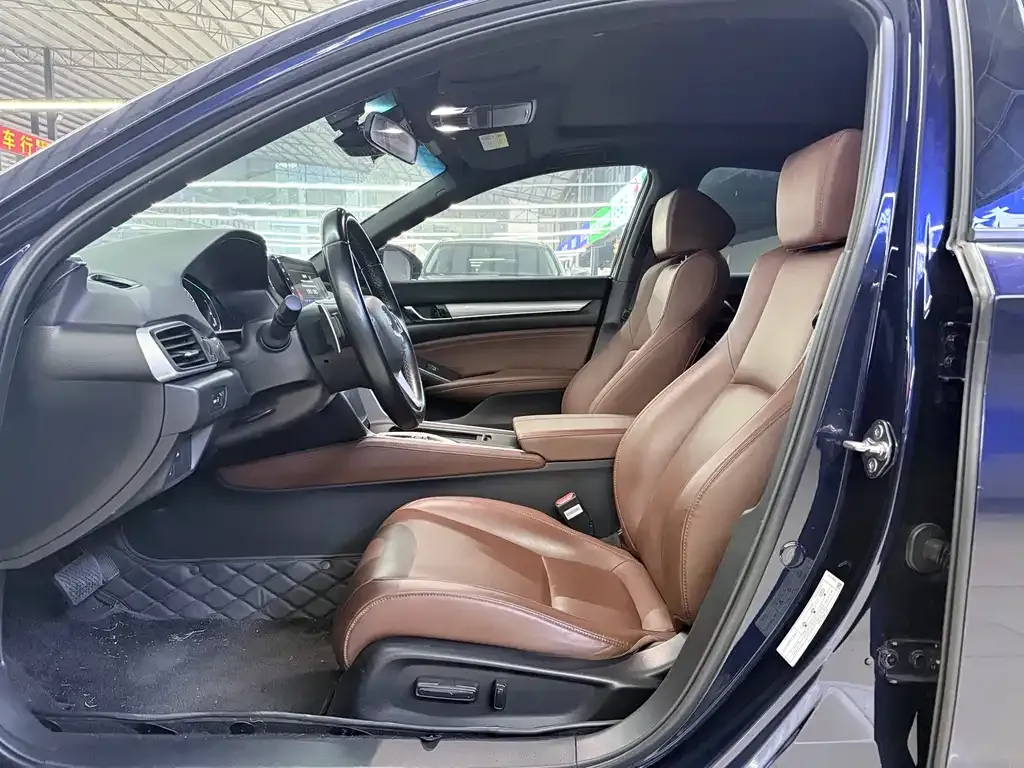 Honda Inspire — фото 10