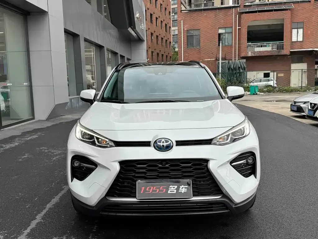 Toyota Wildlander 2024 из CN, фото 2