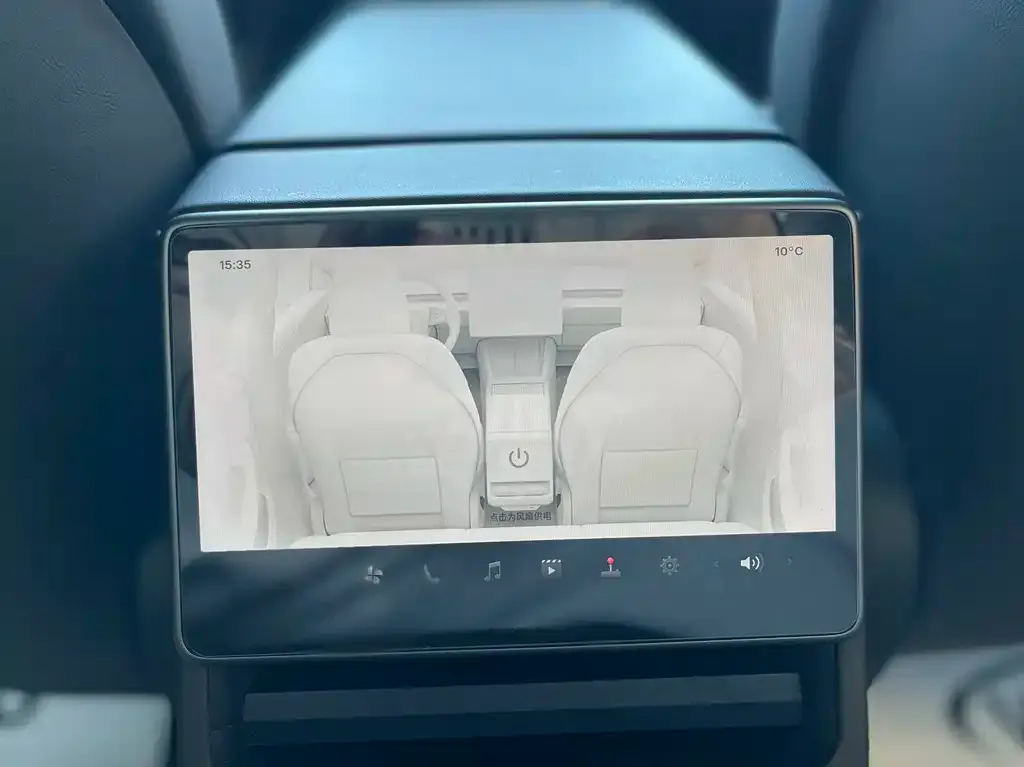Tesla Model 3 — фото 4