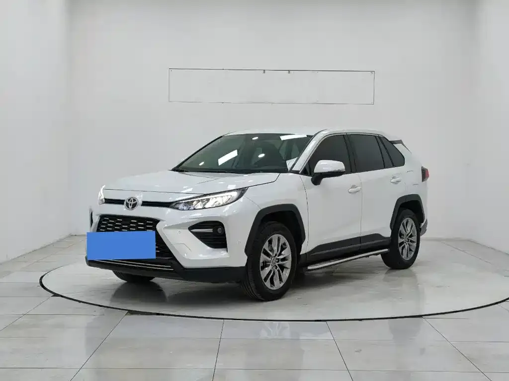 Toyota Wildlander — фото 1
