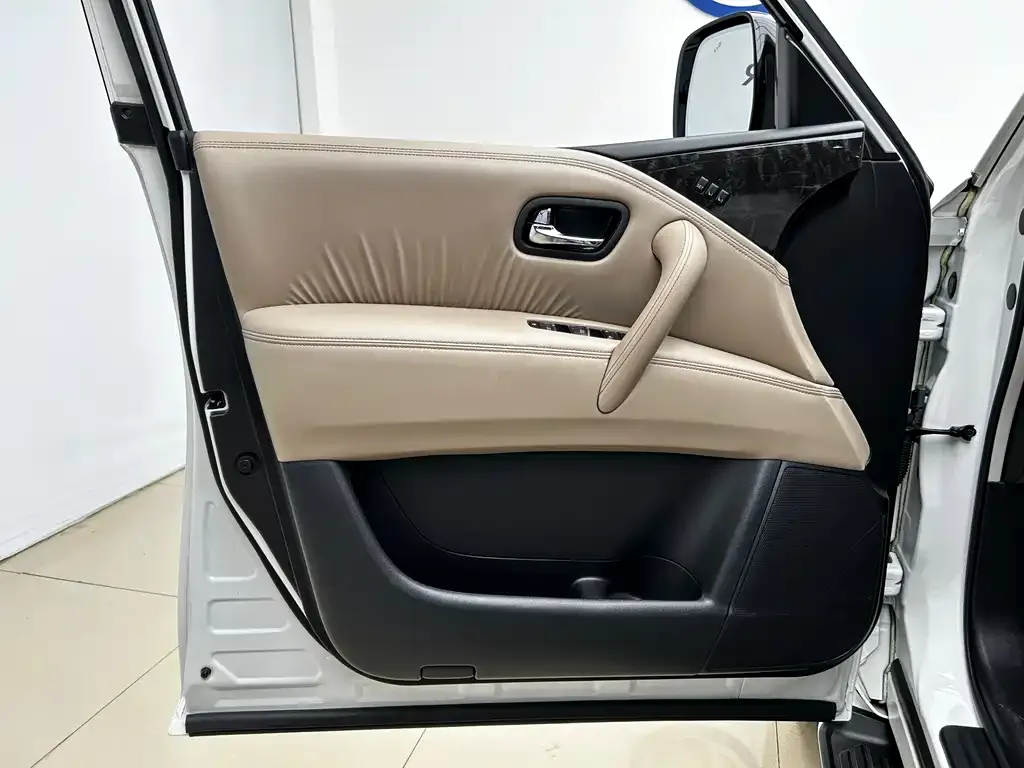 Nissan Patrol 2023 из CN, фото 6