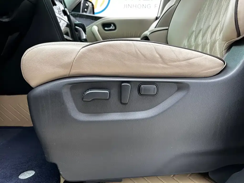 Nissan Patrol 2023 из CN, фото 5