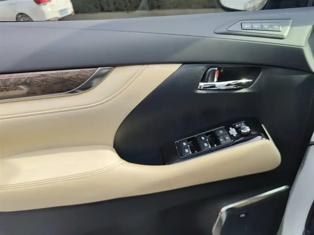 Toyota Alphard 2021 из CN, фото 6