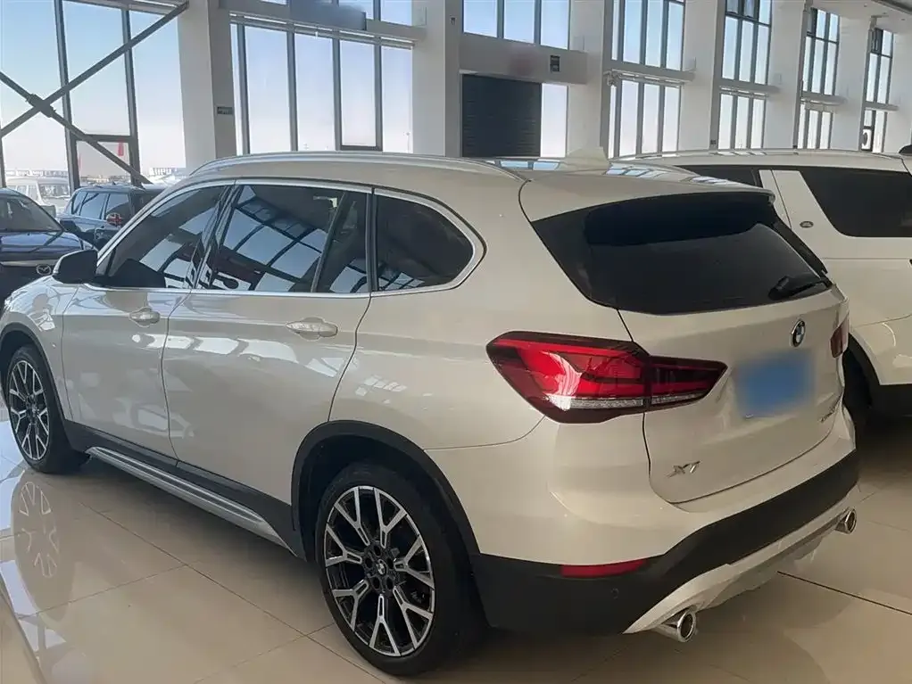 BMW X1 2022 из CN, фото 8