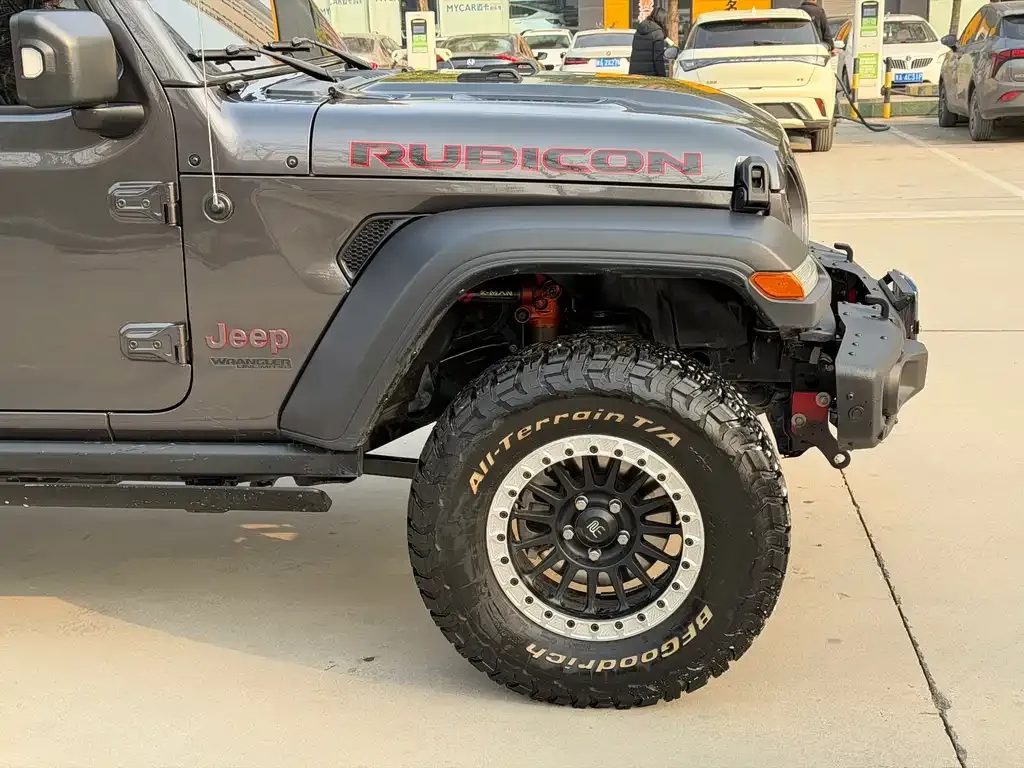 Jeep Wrangler — фото 8