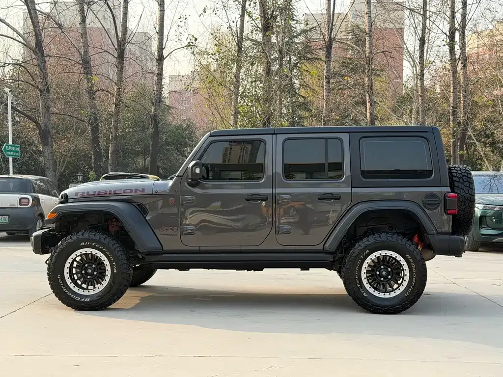 Jeep Wrangler — фото 4