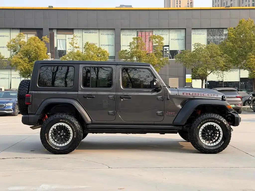 Jeep Wrangler — фото 3