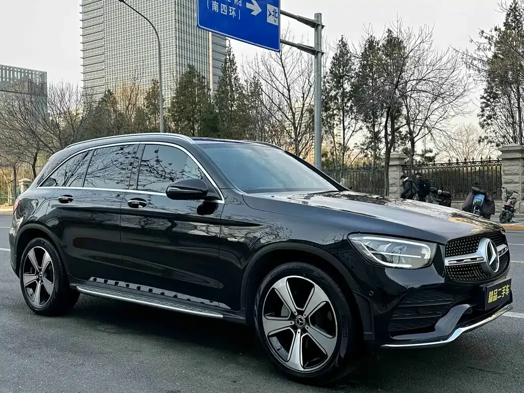 Mercedes-Benz GLC — фото 7