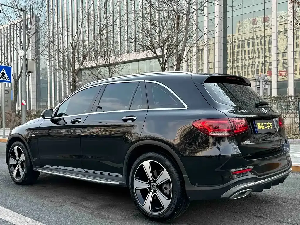 Mercedes-Benz GLC — фото 6