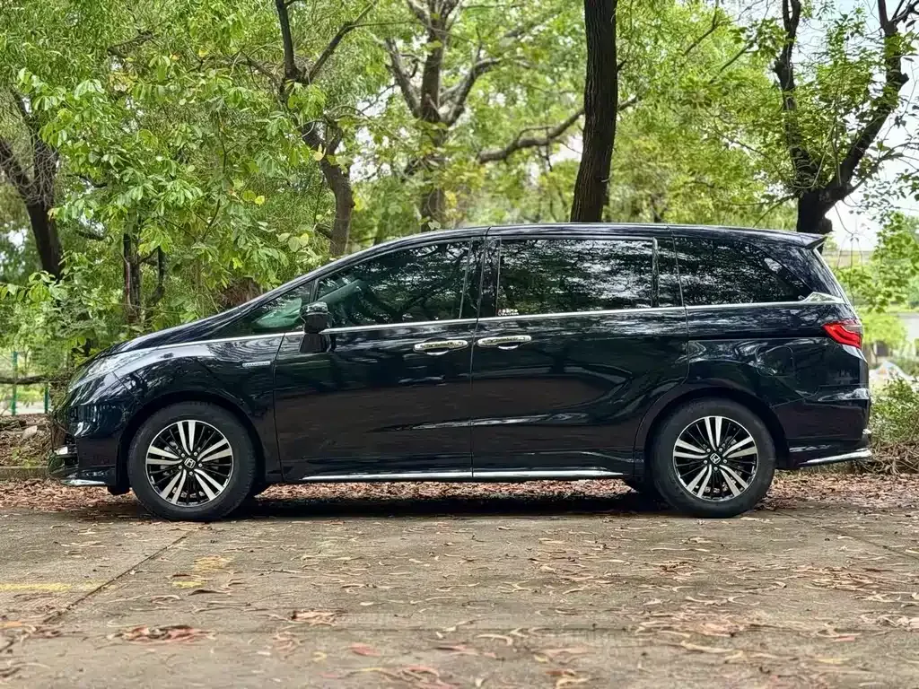 Honda Odyssey — фото 6
