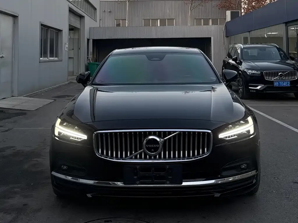 Volvo S90 2022 из CN, фото 2