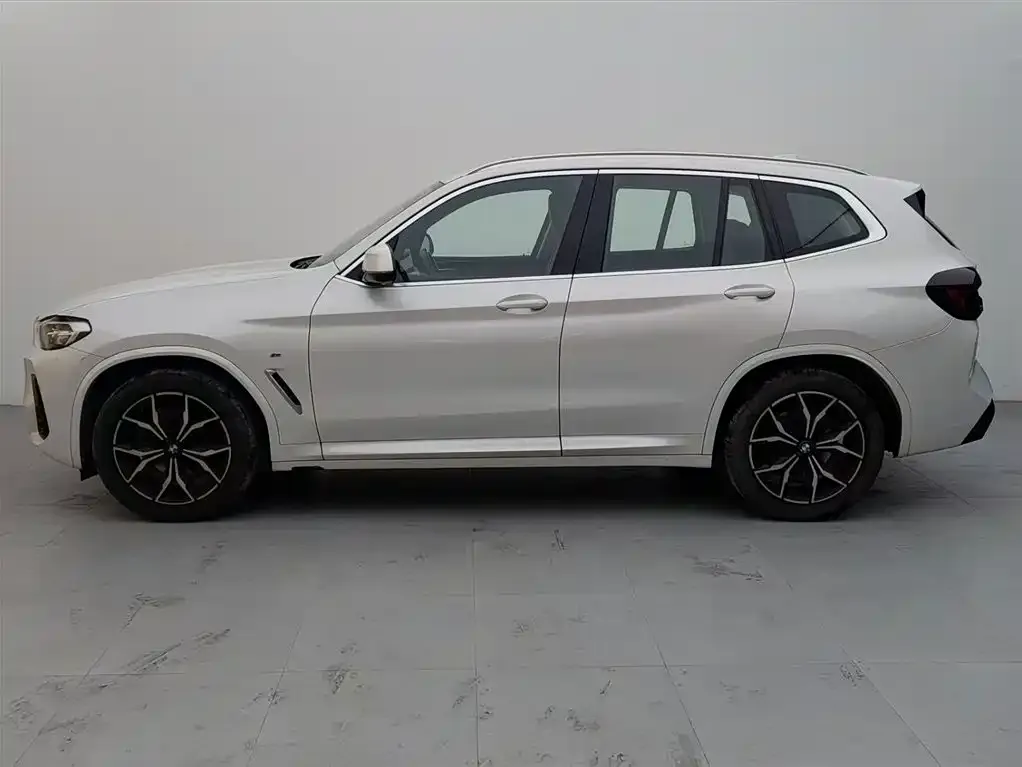 BMW X3 2024 из CN, фото 2