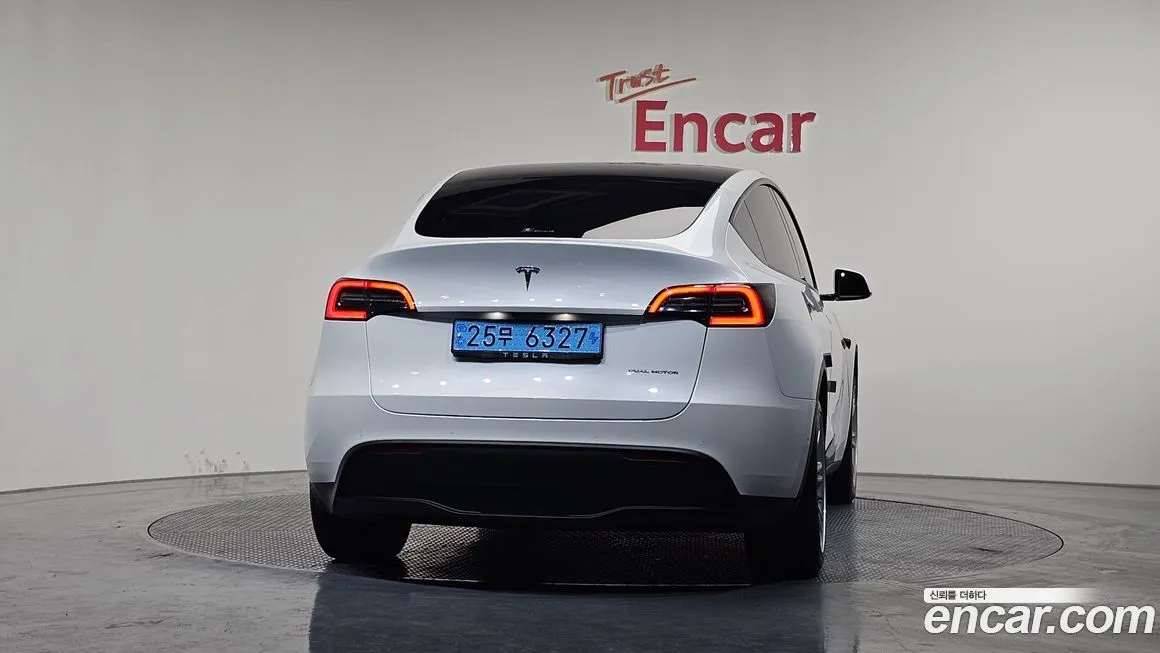 Tesla Model Y 2022 из KR, фото 3