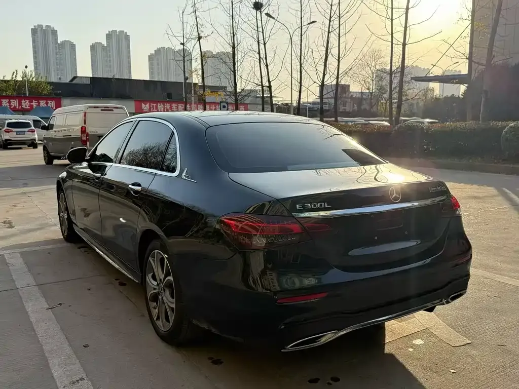 Mercedes-Benz E-Class 2022 из CN, фото 6