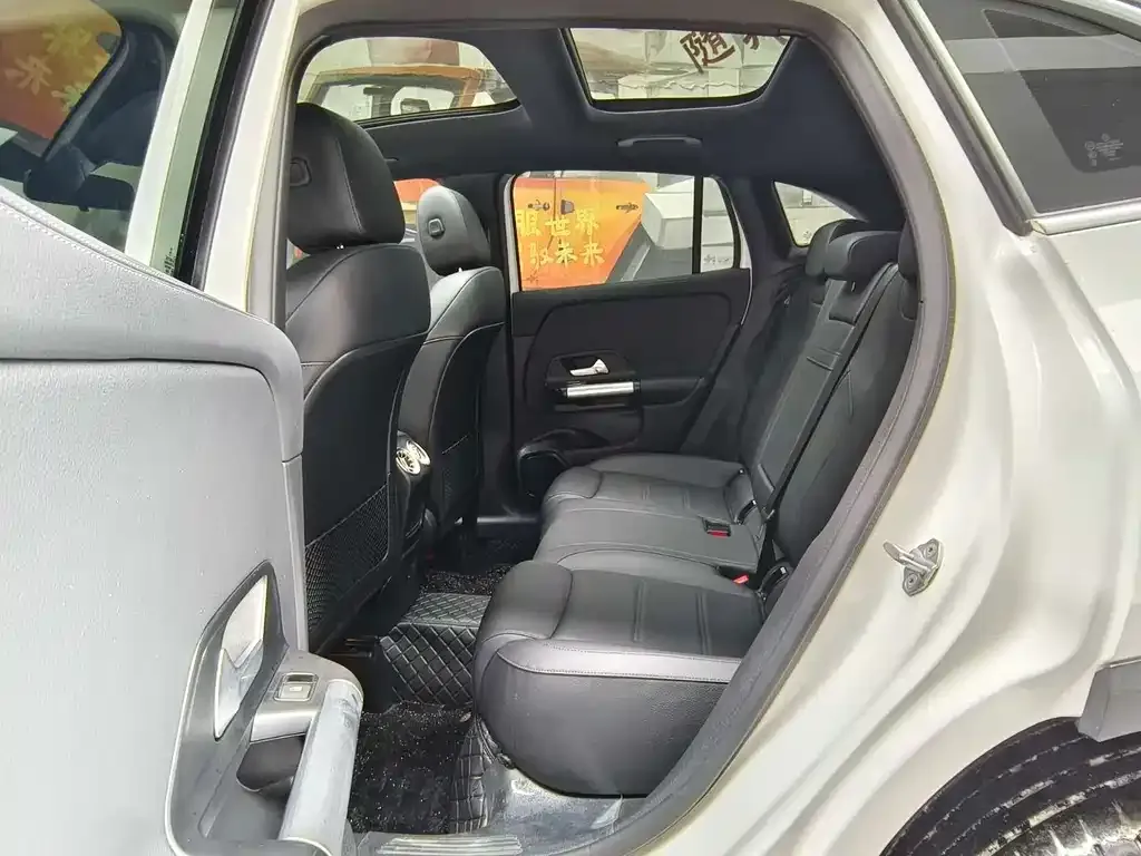 Mercedes-Benz GLA 2024 из CN, фото 10