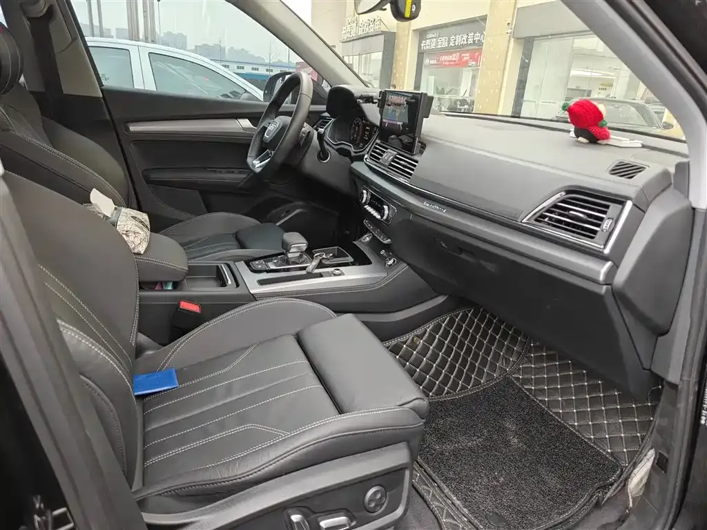 Audi Q5L 2024 из CN, фото 6