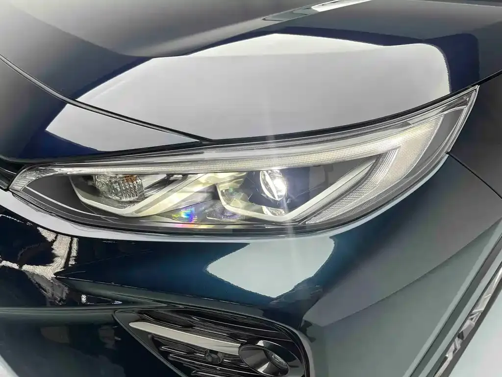 Toyota Wildlander 2023 из CN, фото 3
