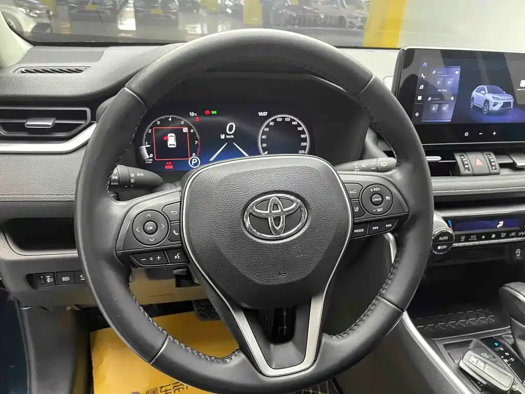 Toyota Wildlander 2023 из CN, фото 7