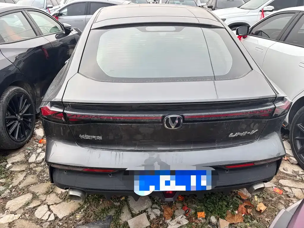Changan UNI-V 2023 из CN, фото 9