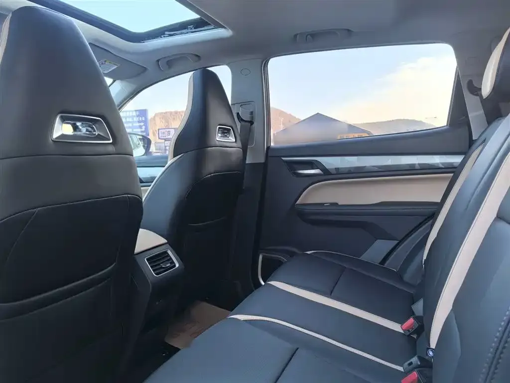 Geely Haoyue PRO 2024 из CN, фото 6