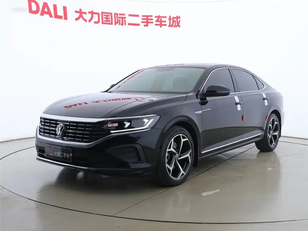 Volkswagen Passat — фото 1