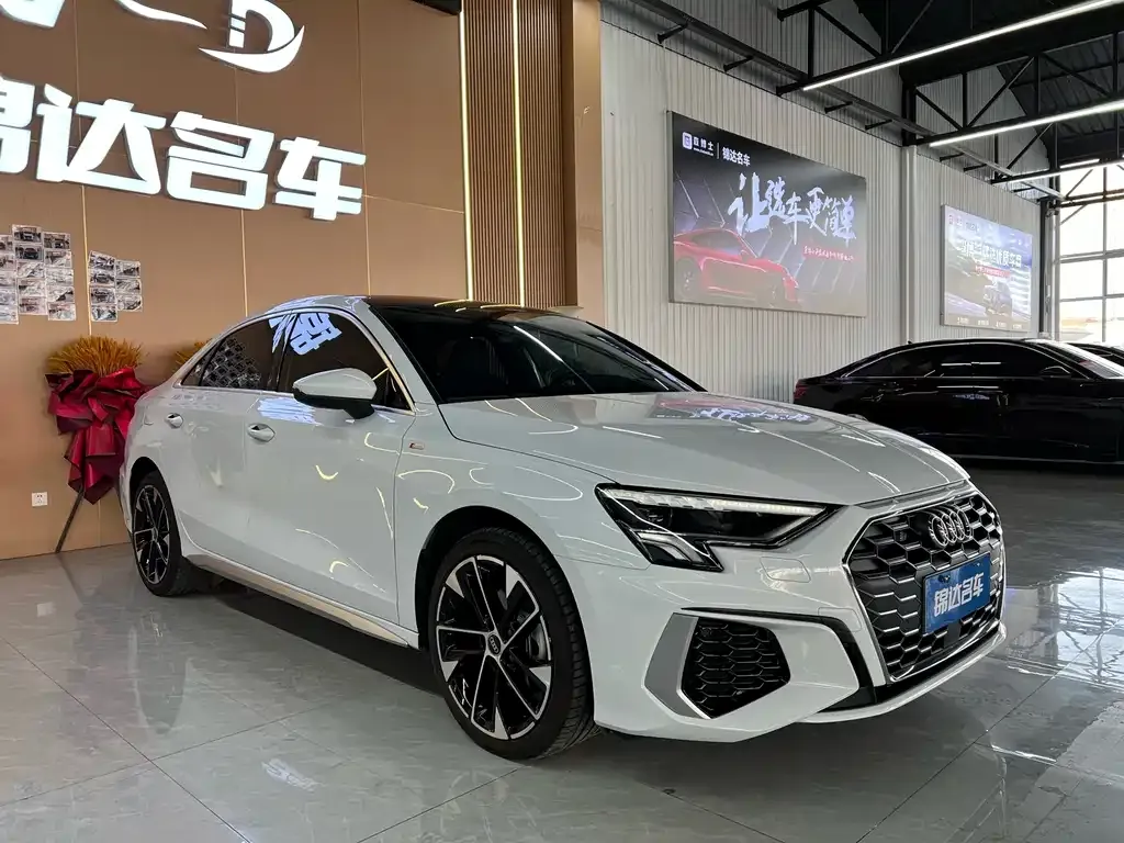 Audi A3 2024 из CN, фото 3