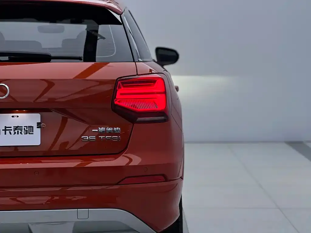 Audi Q2L 2021 из CN, фото 6