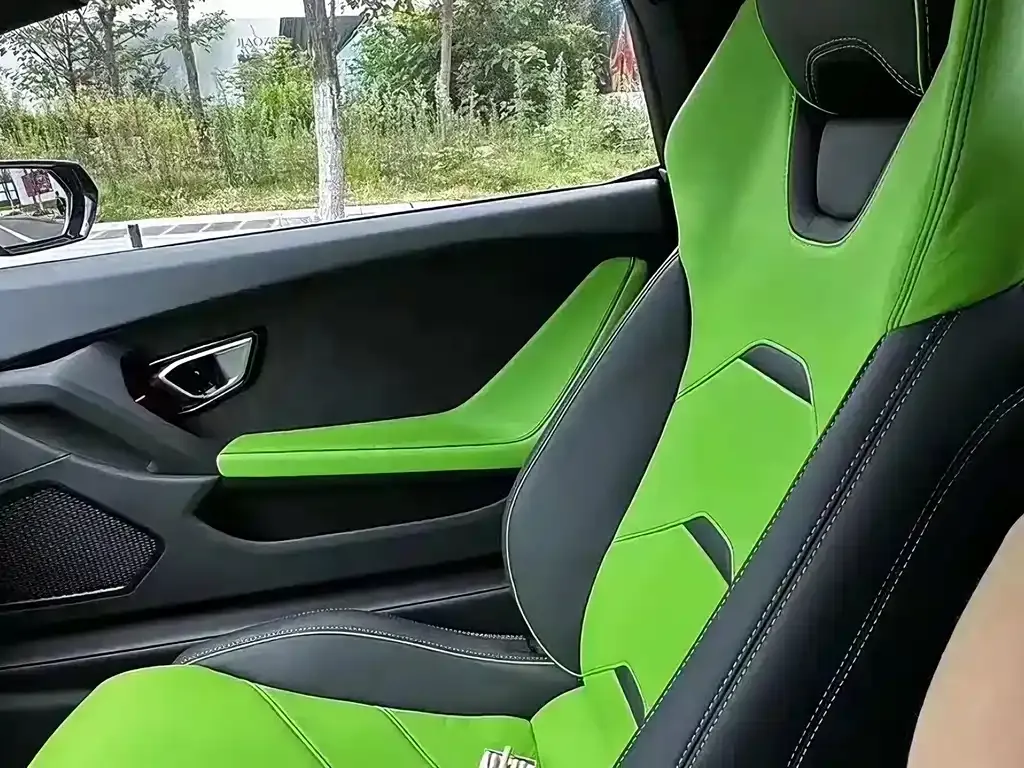 Lamborghini Huracan 2023 из CN, фото 6