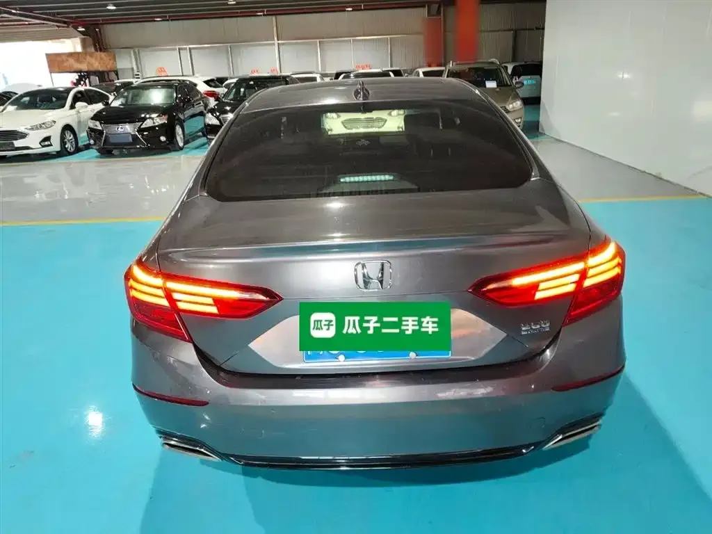 Honda Inspire — фото 8