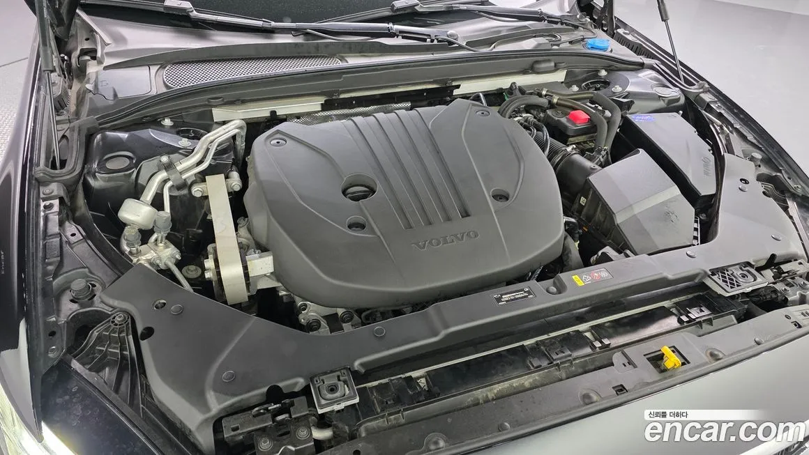 Volvo V60 2022 из KR, фото 6