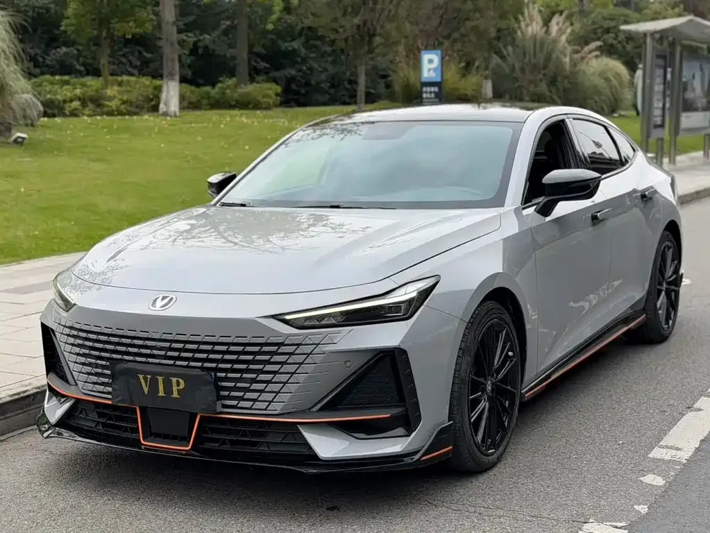 Changan UNI-V 2023 из CN, фото 1