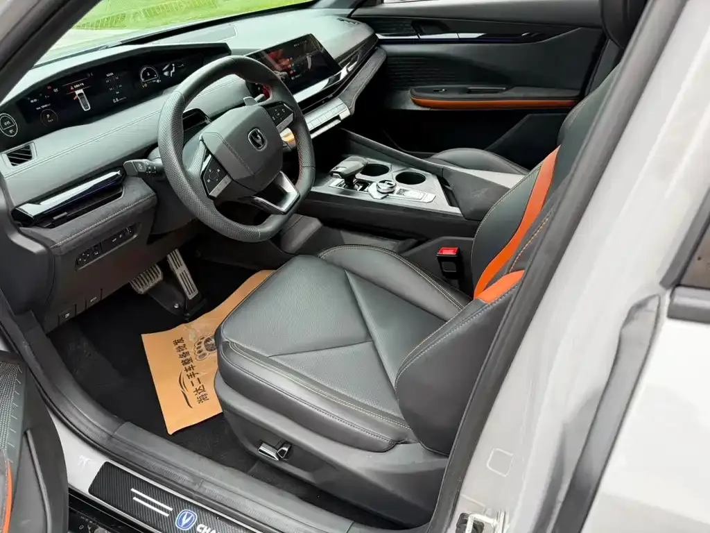 Changan UNI-V 2023 из CN, фото 3