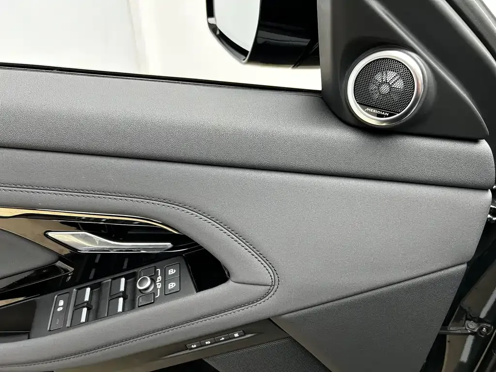 Land Rover Evoque — фото 6