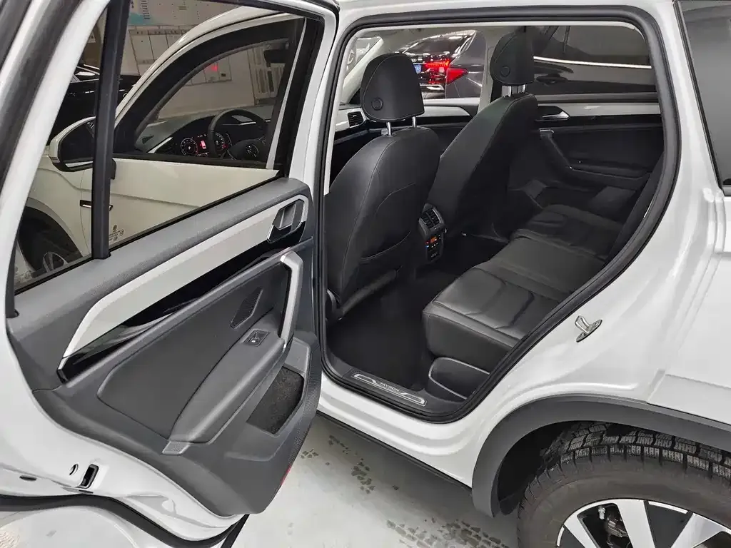 Volkswagen Tayron 2022 из CN, фото 8