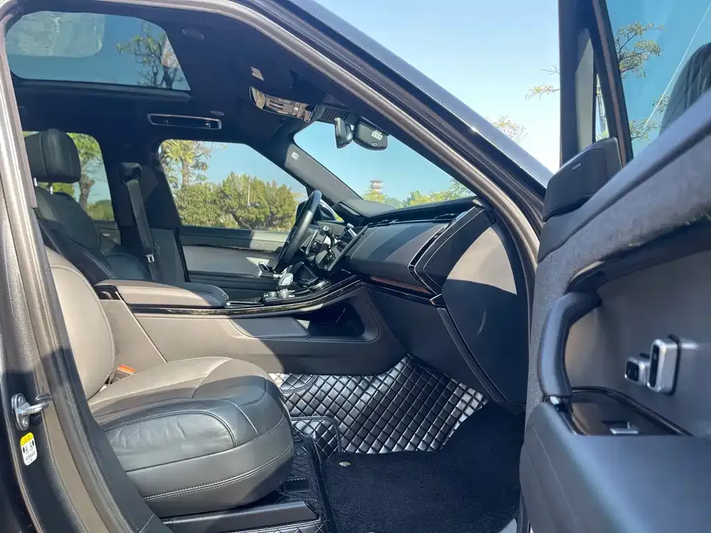 Land Rover Sport 2023 из CN, фото 2