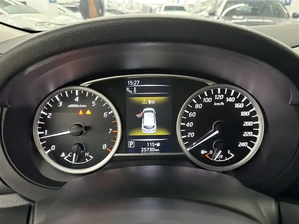 Nissan Tiida 2022 из CN, фото 7