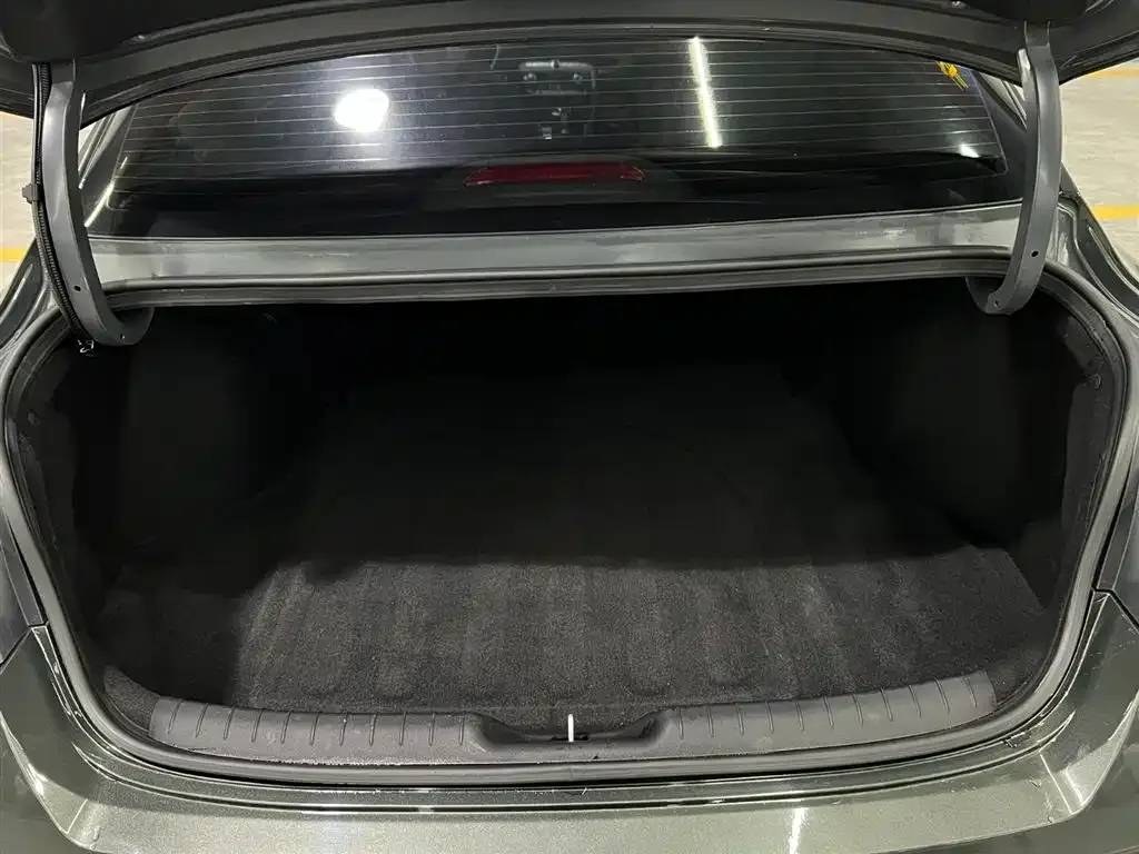 Hyundai Elantra 2023 из CN, фото 7