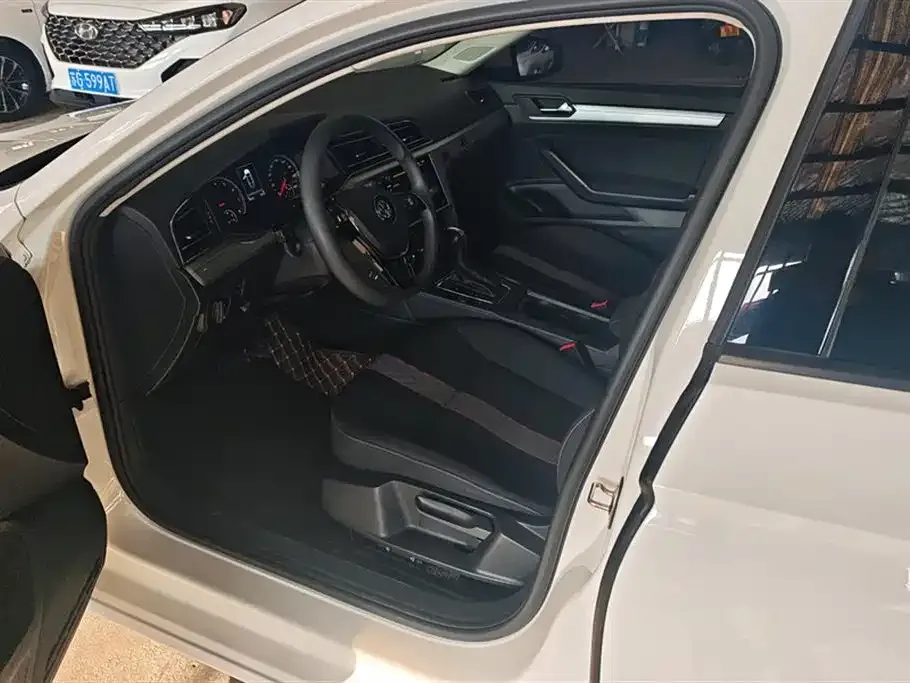 Volkswagen Lamando 2021 из CN, фото 9