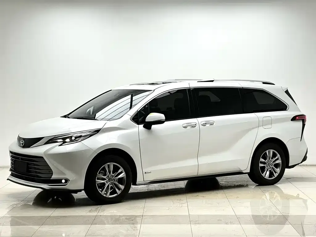 Toyota Sienna 2025 из CN, фото 1
