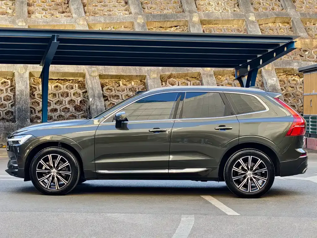 Volvo XC60 2021 из CN, фото 7