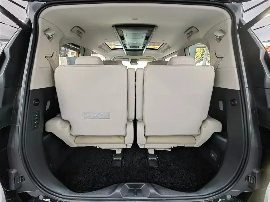 Lexus LM 2025 из CN, фото 9